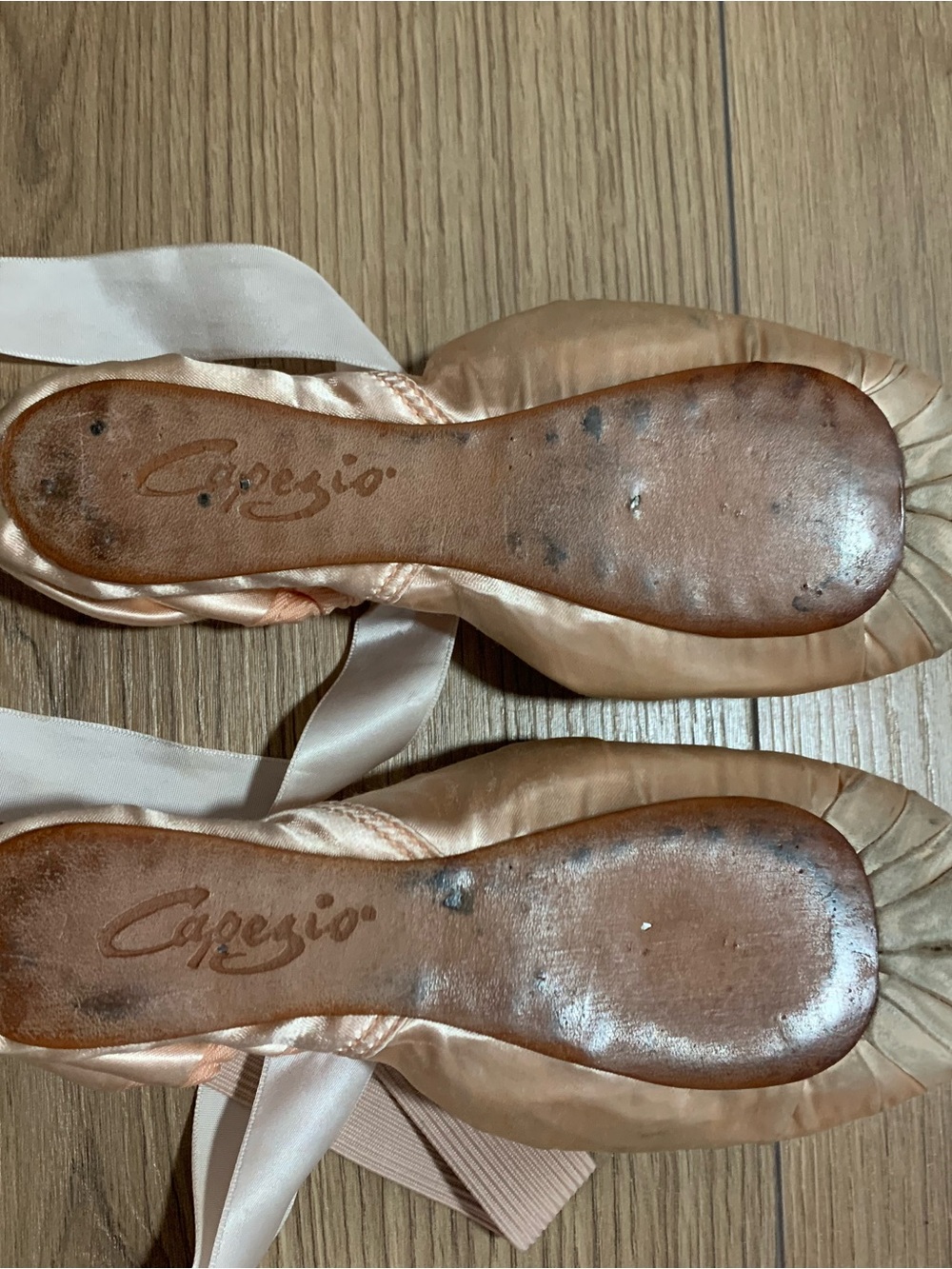 Capezio Pink Satin Ballet Pointe Shoes - Picture 2 of 4